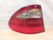 Mercedes W211 S211 Kombi E-Klasse Heckleuchte Rückleuchte H. L. A2118200711