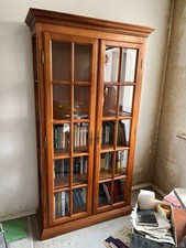 Vitrinenschrank Holz