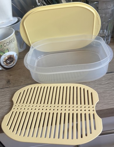 Tupperware top - tupperware,