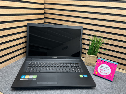 Laptop lenovo g700 i7 - -,