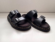 Dr. Martens Josef Leather