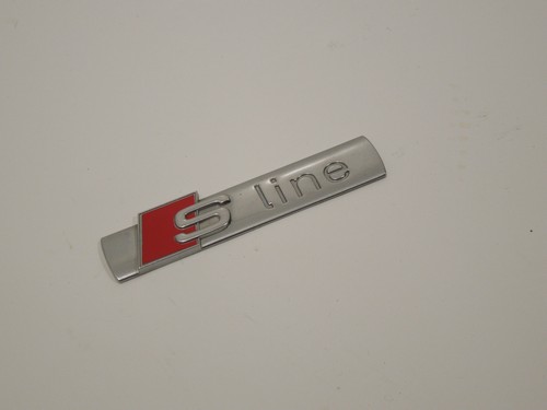 Audi line emblem - q5, 8r