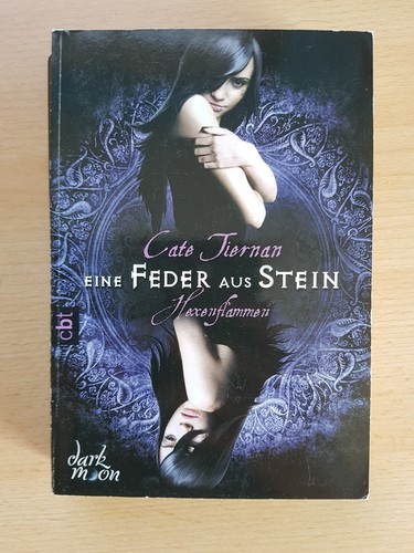 Eine feder aus - aus, stein