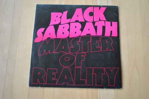 Black sabbath master of - black,
