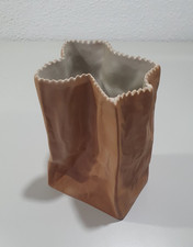,,Braune Tütenvase“