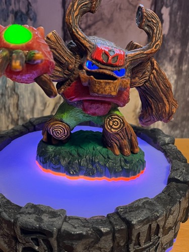 Skylanders tree rex - tree, giants