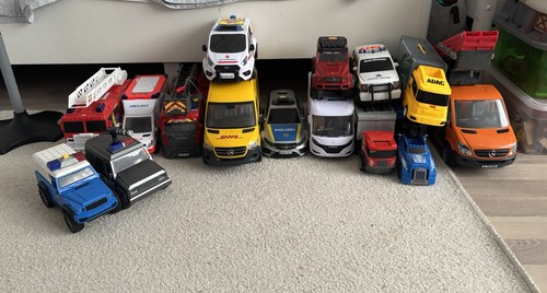 Große autos dhl - dhl, polizei