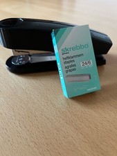 Heftgerät mit Heftklammern von Novus