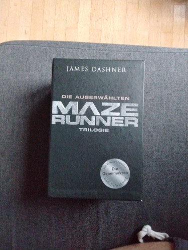 James dashner maze runner - dashner:,
