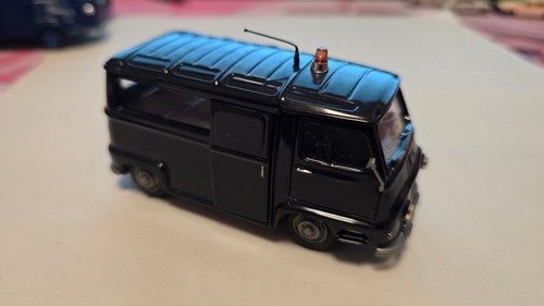 Renault estafette gendarmerie - renault,