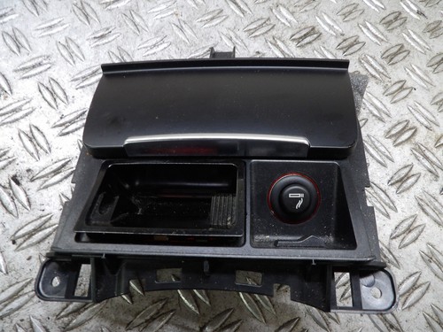 Audi aschenbecher - b8,