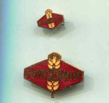 VEB  Fortschritt  Ehrennadel