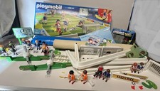 Playmobil 4700+4701 Fußballspiel + Torwand und Schiedsrichter etc.