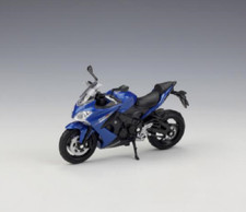 Welly 1:18 SUZUKI 2017