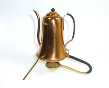 Ausgefallene Kanne mit Rechaud