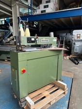 Furnierzusammensetzmaschine