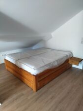 Hochwertiges Vollholzbett aus Eiche inkl. Lattenroste und Matratzen