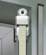 Schellenberg Gurtführung