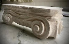 Griechische ionische Säule