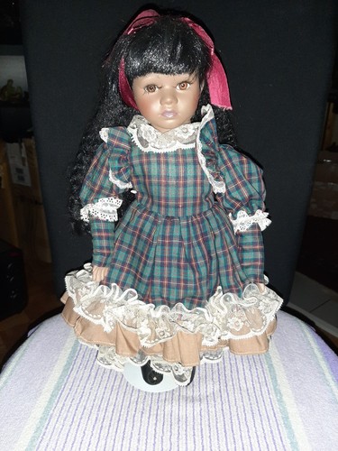 Vintage gilde porzellanpuppe - vintage,