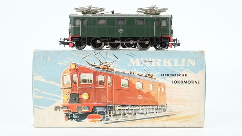 Märklin 3019 lok - br, 884