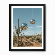 Spiegelkugeln in der Wüste