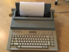 *OLIVETTI *Schreibmaschine ET PERSONAL 56, voll Funktionstüchtig