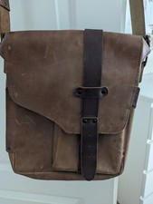 Aunts and Uncles Ledertasche