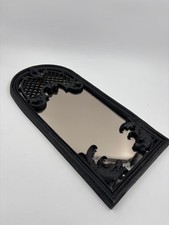 Gusseiserner Wandspiegel schwarz, schwerer Rahmen schöner alter