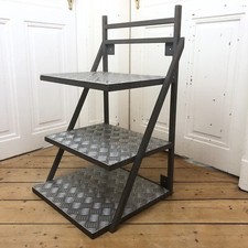 Wandregal Industriedesign aus Edelstahl mit 3 Regalböden für Musikanlage Unikat!