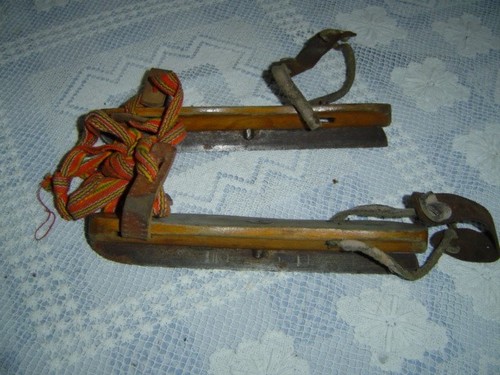 Schlittschuhe antik holz - antik,