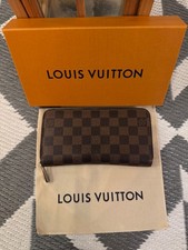 Louis Vuitton Damier Zippy