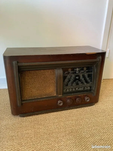 Altes lampenradio zum - altes,