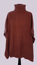 PONCHO Flieder Zopfmuster