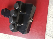 Magnetischer Kontrabass