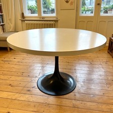Tulpentisch, Trompetenfußtisch, Mid-Century, im Stil von Eero Saarinen, Vintage