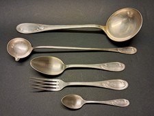 Jugendstil - 38 teiliges versibertes Besteck in originalem Kasten um 1900