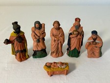 Alte Krippenfiguren aus Ton