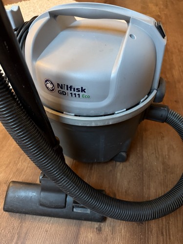 Nilfisk staubsauger 111 900 - 111,