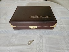 Kleine Kassette mit 5 Tableaus für Münzen abschließbar mit Schlüssel sehe Fotos