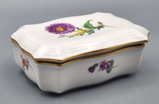 Meissen Porzellan Deckeldose B