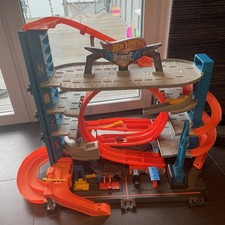 Mattel Hot Wheels City
