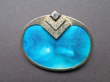 BROSCHE ° mit Ornament und