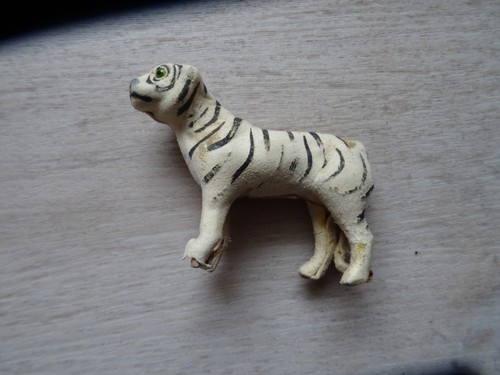 Alte pappmache tiger - pappmache, figur