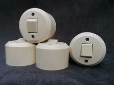 1 von 4 Schalter Lichtschalter weiss Aufputz rund Porzellan Jung retro