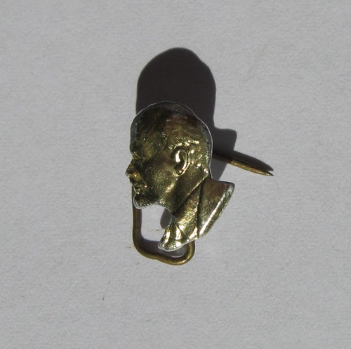 Lenin-Metallabzeichen