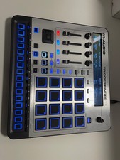 M-AUDIO  Triggerfinger PRO - Standalone Midi Controller & Sequencer