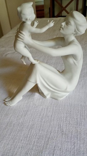 Porzellanfigur mutter mit kind - porzellanfigur,