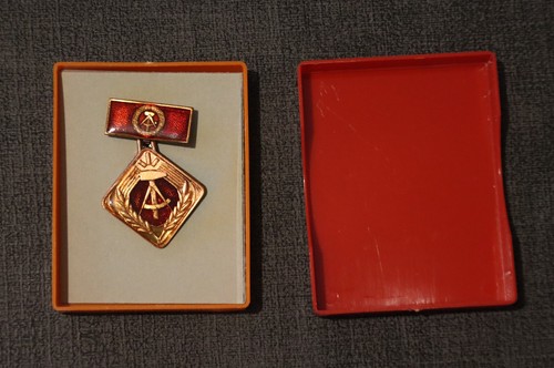 Ddr abzeichen orden aktivist - abzeichen,