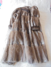 Nutria - Pelzmantel kaum getragen, Größe M-L=38-44